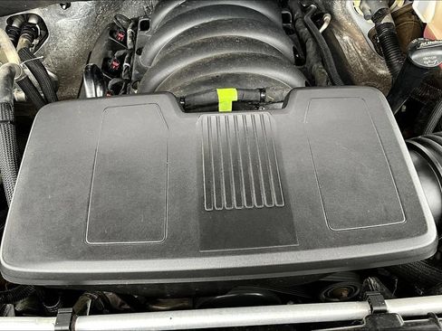 Used 2023 Chevrolet Silverado 1500 LT w/ Work Truck Package AWD/4WD image 33
