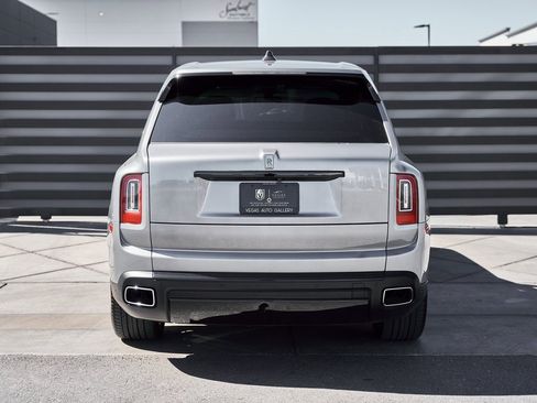 Used 2023 Rolls-Royce Cullinan image 17