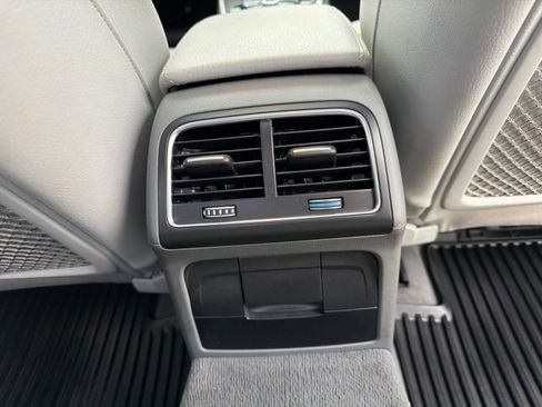 Used 2015 Audi A4 2.0T Premium w/ Audi MMI Navigation FWD image 12