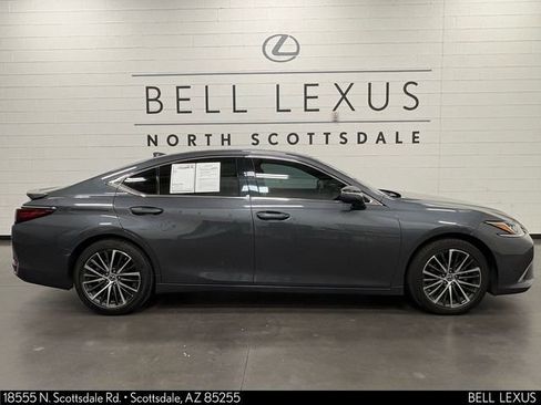 Used 2025 Lexus ES 300h w/ Premium Package FWD image 3
