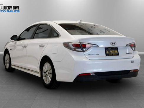 Used 2017 Hyundai Sonata SE FWD image 4
