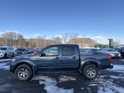 Certified 2021 Nissan Frontier SV image 8