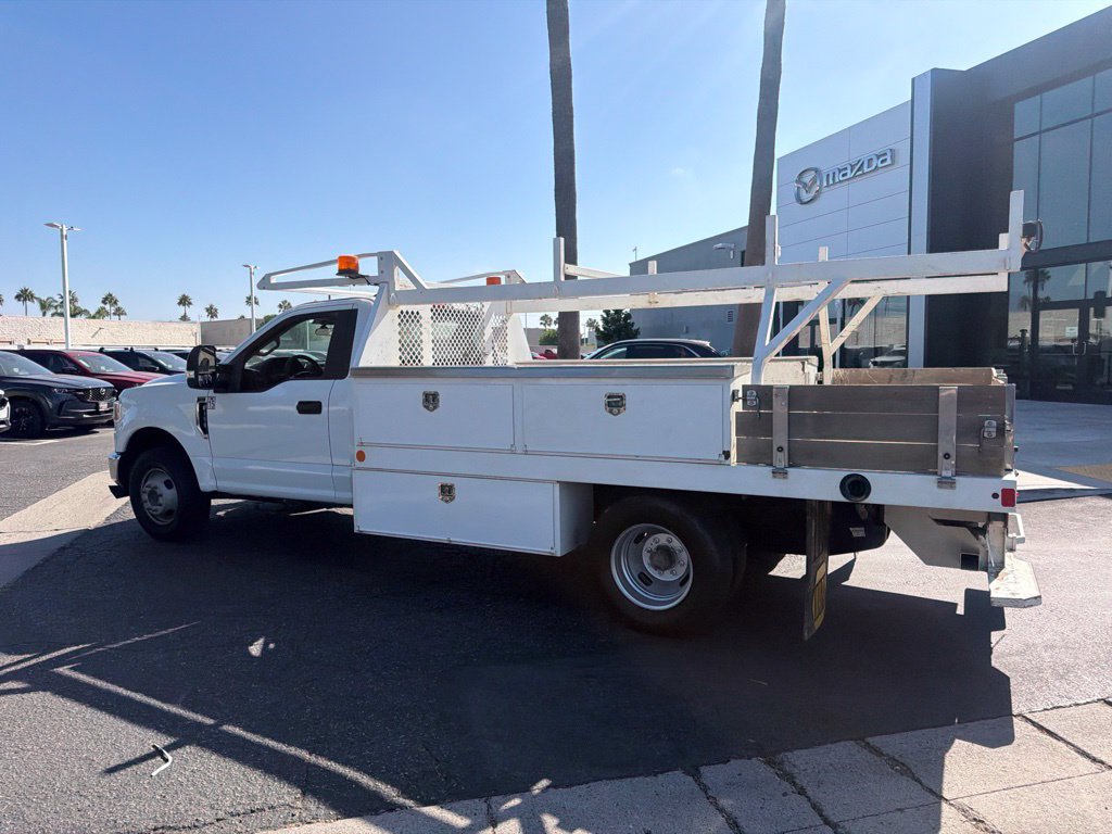 Used 2020 Ford F350 2WD Regular Cab DRW Super Duty image 8