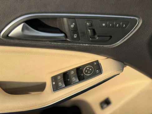 Used 2014 Mercedes-Benz CLA 250 image 15