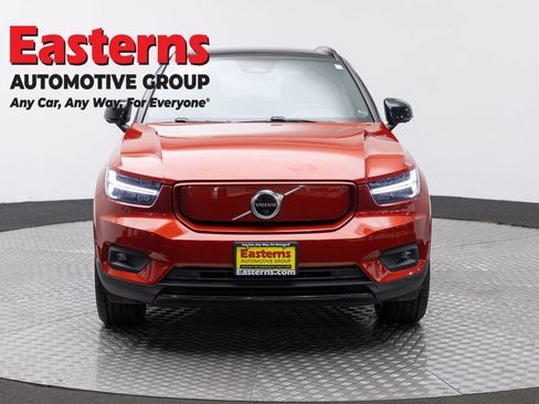 Used 2022 Volvo XC40 P8 Recharge Plus AWD/4WD image 2