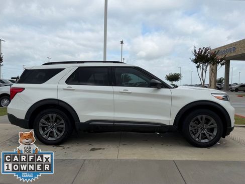 Used 2021 Ford Explorer XLT w/ Equipment Group 202A RWD image 19