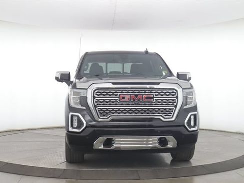 Used 2019 GMC Sierra 1500 Denali w/ Denali Ultimate Package AWD/4WD image 12