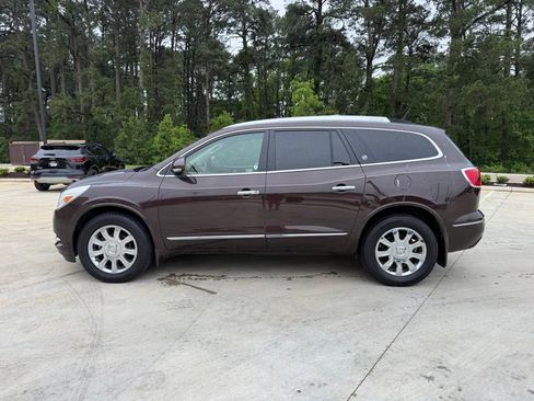 Used 2016 Buick Enclave Leather FWD image 2