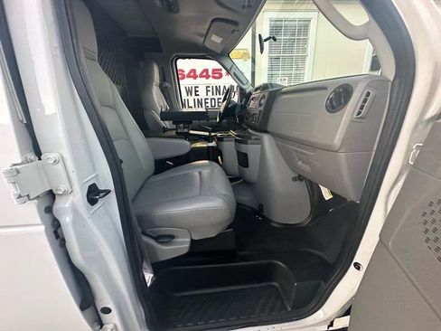 Used 2011 Ford E-150 and Econoline 150 w/ Commercial Cargo Van Pkg image 29