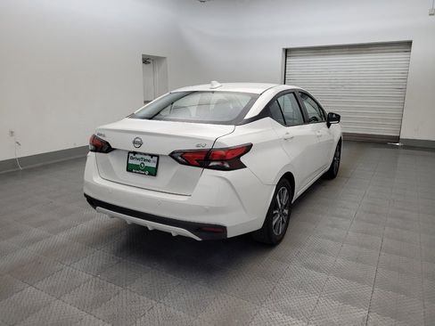 Used 2024 Nissan Versa SV FWD image 9