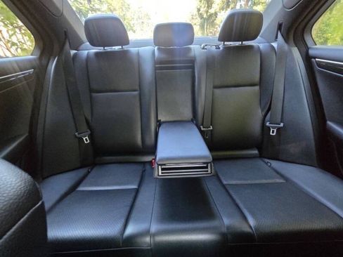Used 2013 Mercedes-Benz C 300 4MATIC Sedan image 14