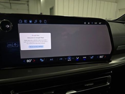 New 2026 Chevrolet Traverse LT image 13