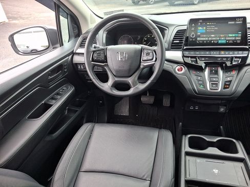 Used 2026 Honda Odyssey EX-L image 10