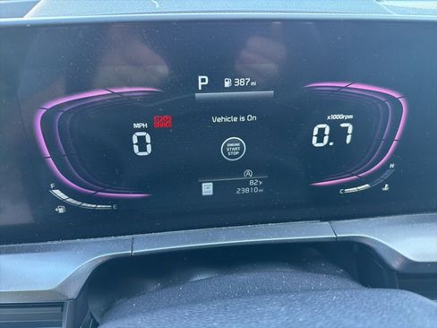 Used 2025 Kia Telluride S FWD image 7