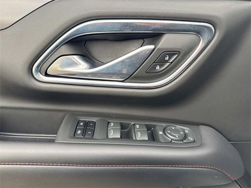 Used 2021 Chevrolet Suburban RST image 22