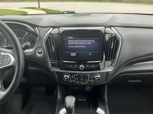 Used 2023 Chevrolet Traverse LT w/ LT Premium Package FWD image 25