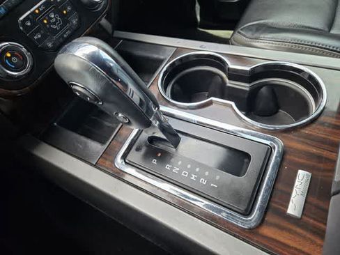 Used 2015 Ford Expedition EL Platinum RWD image 17
