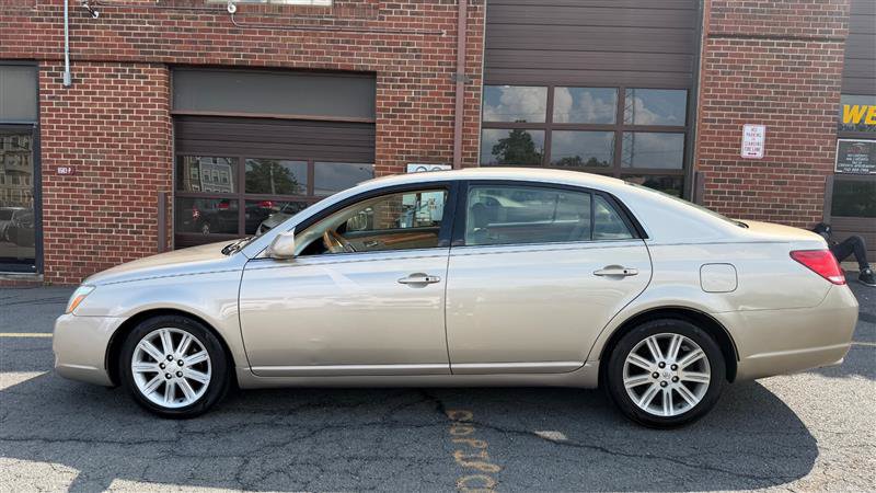 Used 2007 Toyota Avalon Limited FWD image 6