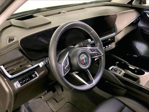 Used 2025 Buick Envision Preferred image 14