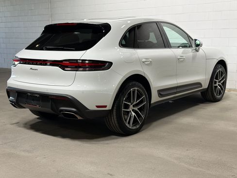 Certified 2026 Porsche Macan AWD/4WD image 7
