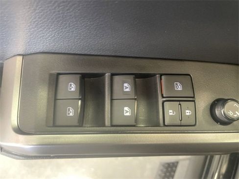 Used 2023 Toyota Tacoma SR5 w/ Technology Package image 14