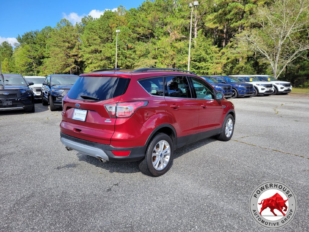 Certified 2017 Ford Escape SE w/ Equipment Group 201A FWD image 6