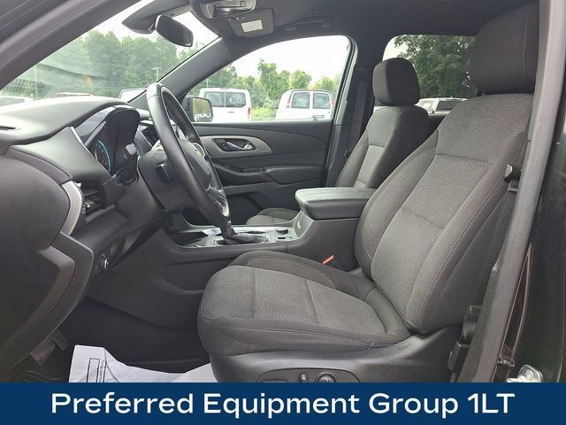 Used 2023 Chevrolet Traverse LT AWD/4WD image 2