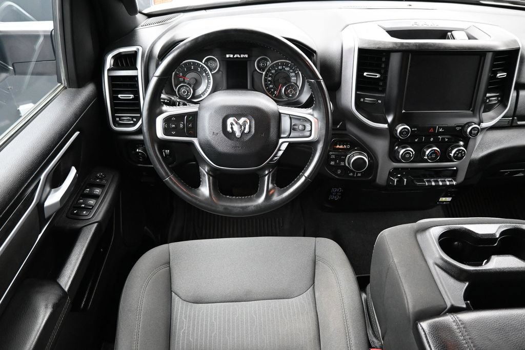 Used 2023 RAM 1500 Big Horn AWD/4WD image 3