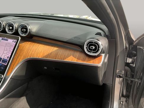Used 2023 Mercedes-Benz C 300 Sedan image 19