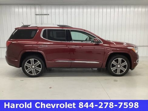 Used 2018 GMC Acadia Denali image 6