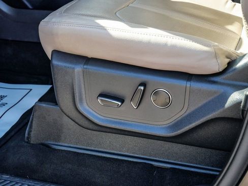 Used 2024 Ford Expedition Max Limited image 30