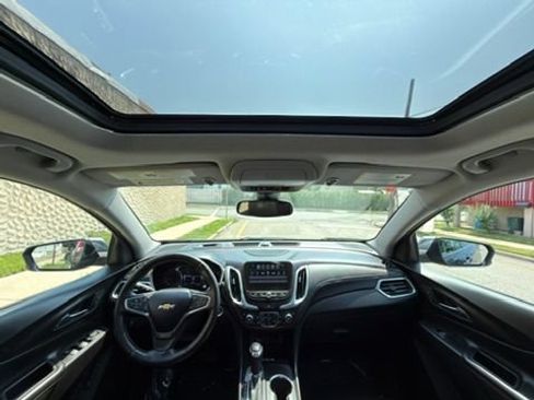 Used 2018 Chevrolet Equinox Premier AWD/4WD image 24