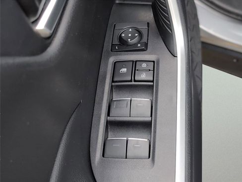 Used 2024 Toyota RAV4 XLE FWD image 16