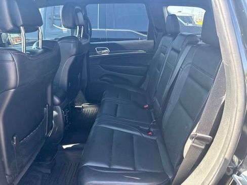 Used 2018 Jeep Grand Cherokee Trailhawk w/ Trailhawk Luxury Group AWD/4WD image 10
