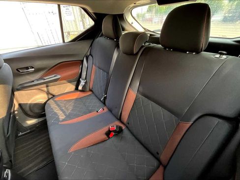 Used 2020 Nissan Kicks SR FWD image 18