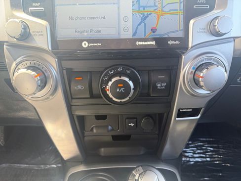 Certified 2022 Toyota 4Runner SR5 Premium AWD/4WD image 17