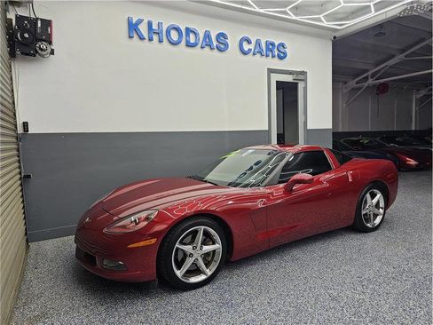Used 2012 Chevrolet Corvette Coupe w/ 3LT Preferred Equipment Group image 2