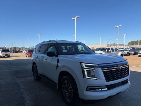 New 2026 Nissan Armada SL image 5