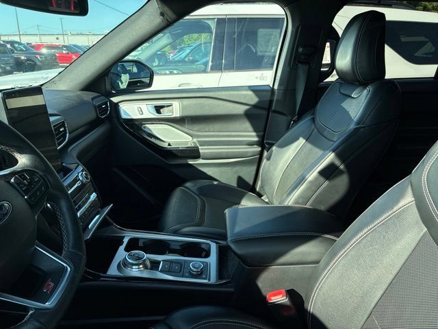 Used 2024 Ford Explorer ST w/ Equipment Group 401A AWD/4WD image 5