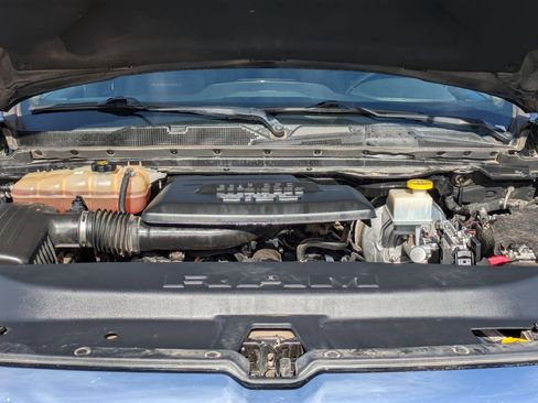 Used 2020 RAM 1500 Laramie image 32