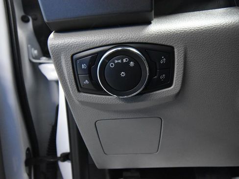 Used 2015 Ford F150 XLT w/ Trailer Tow Package image 7