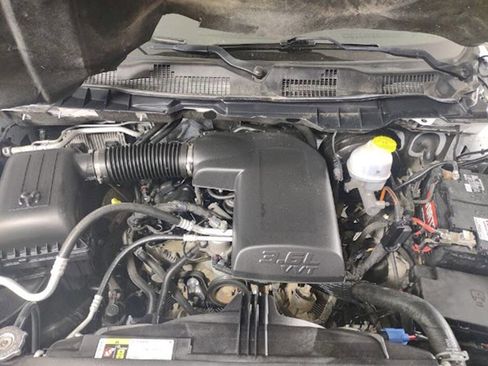 Used 2022 RAM 1500 Tradesman w/ Chrome Appearance Group image 17