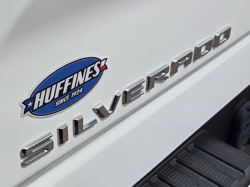 Used 2023 Chevrolet Silverado 1500 Custom RWD image 10