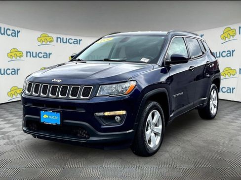 Used 2021 Jeep Compass Latitude w/ Convenience Group AWD/4WD image 3