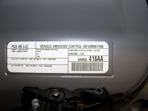 Used 2020 Jeep Cherokee Limited image 10