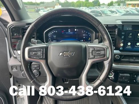 Used 2022 Chevrolet Silverado 1500 LT Trail Boss w/ Convenience Package II AWD/4WD image 17