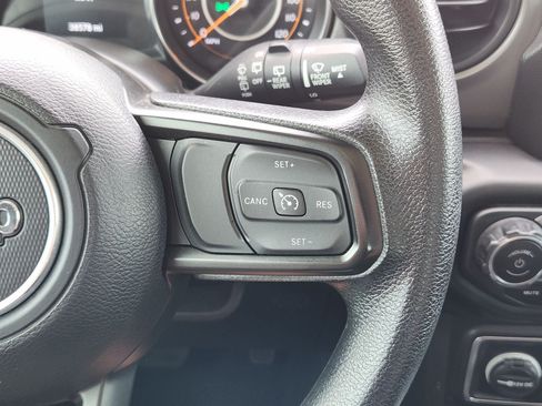Used 2022 Jeep Wrangler Unlimited Sport AWD/4WD image 37