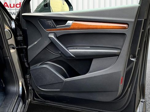 Certified 2023 Audi Q5 2.0T Premium w/ Convenience Package image 28