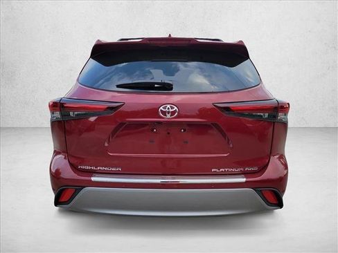 Used 2026 Toyota Highlander Platinum AWD/4WD image 6