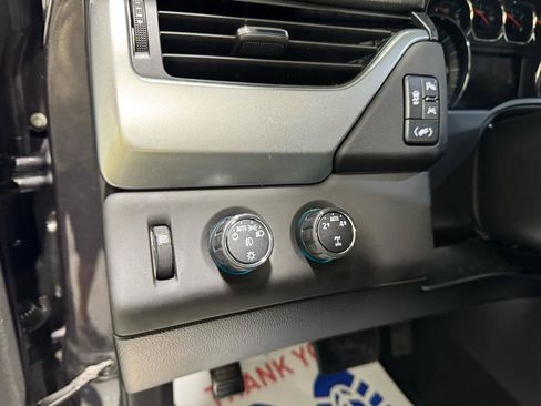 Used 2016 Chevrolet Tahoe LT image 22